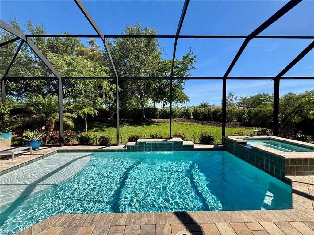 14757 Leeward Dr, Naples, FL 34114-27