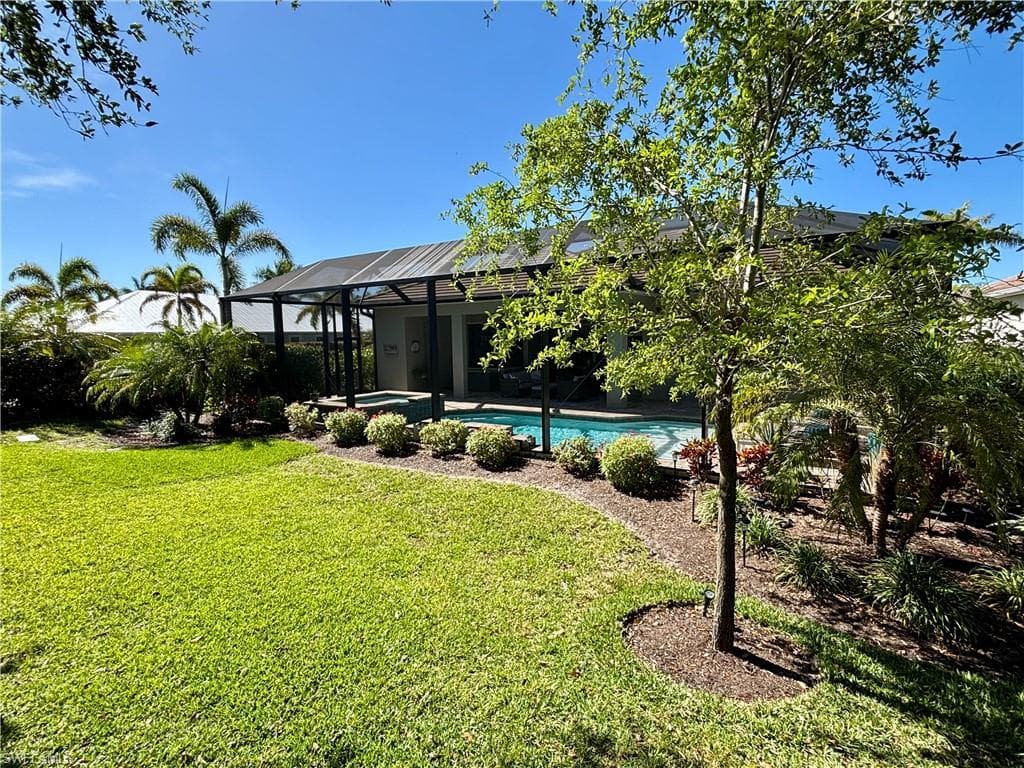 14757 Leeward Dr, Naples, FL 34114-4
