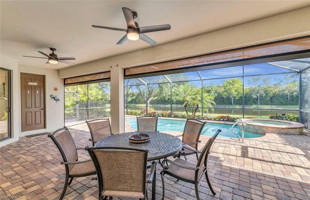 2930 Aviamar Cir, Naples, FL 34114-23