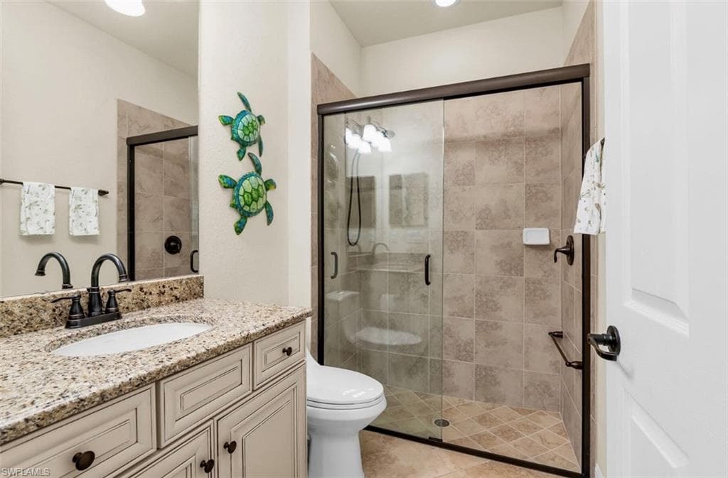2930 Aviamar Cir, Naples, FL 34114-8