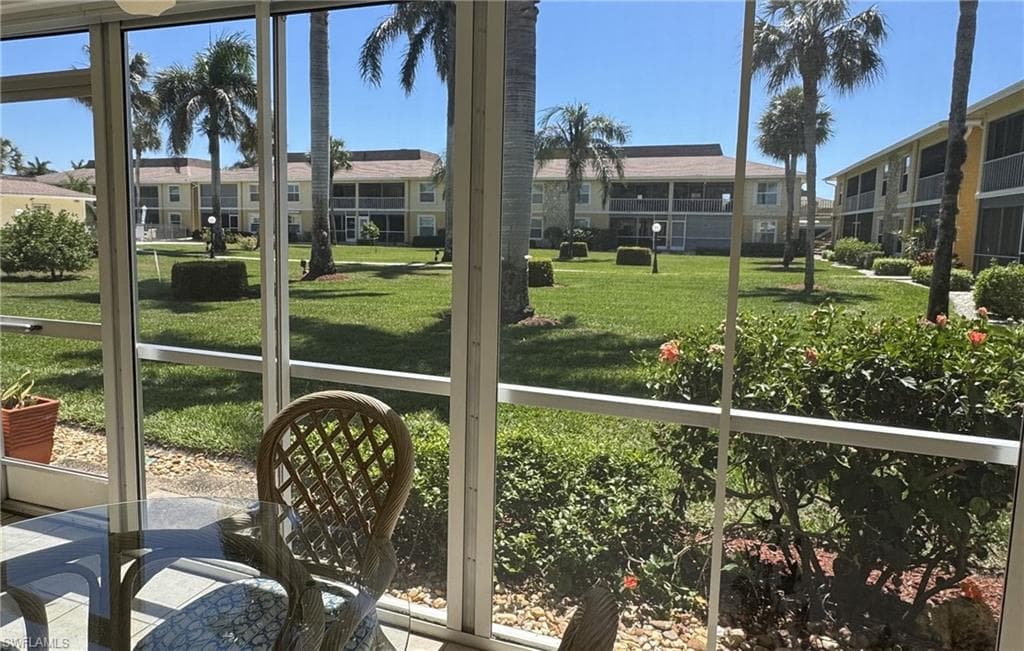 401 Charlemagne Blvd C112, Naples, FL 34112-3