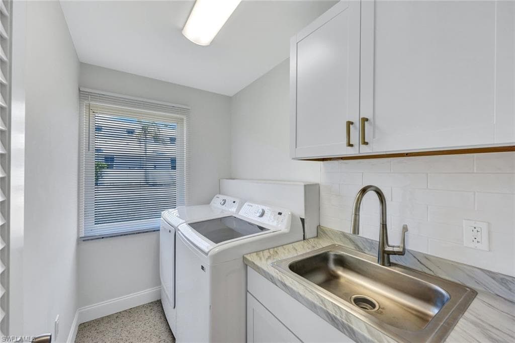 1550 Sandpiper St, Naples, FL 34102-20