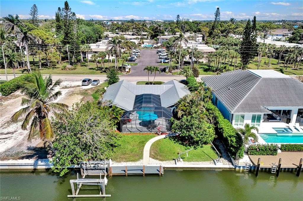 1550 Sandpiper St, Naples, FL 34102-32