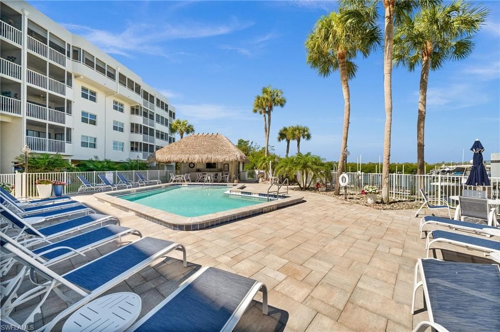 12945 Vanderbilt Dr 306, Naples, FL 34110-29