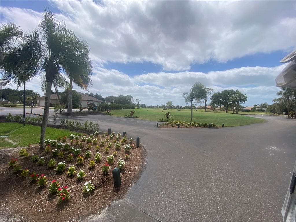 9181 Las Maderas Dr, Bonita Springs, FL 34135-27