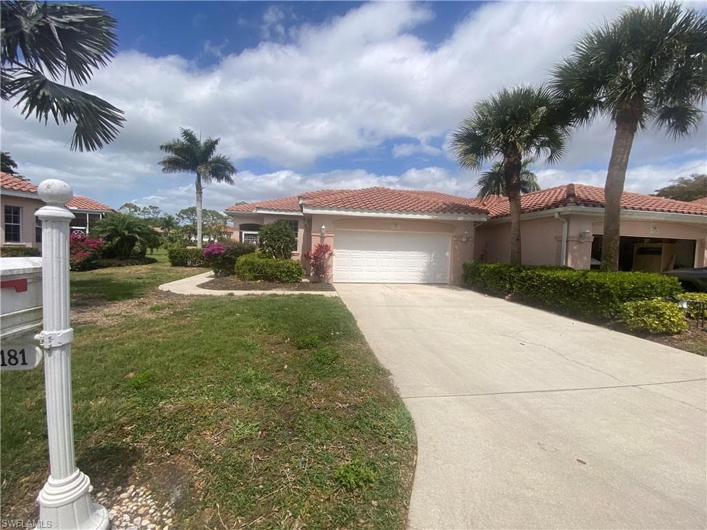 9181 Las Maderas Dr, Bonita Springs, FL 34135-1