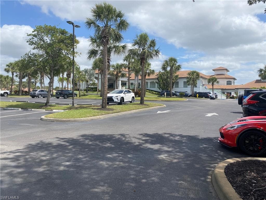9181 Las Maderas Dr, Bonita Springs, FL 34135-29
