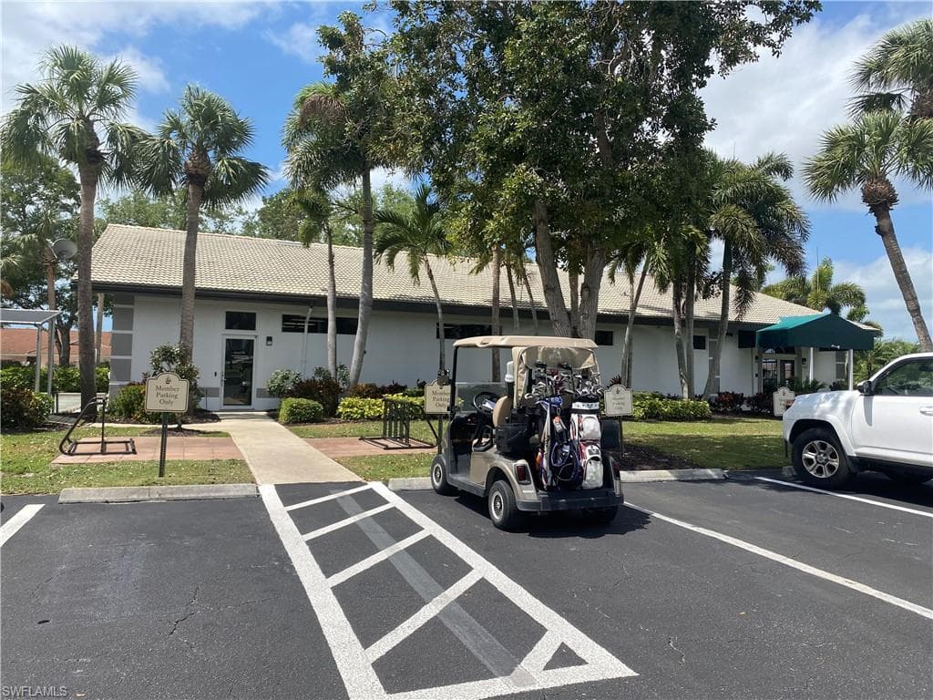 9181 Las Maderas Dr, Bonita Springs, FL 34135-30