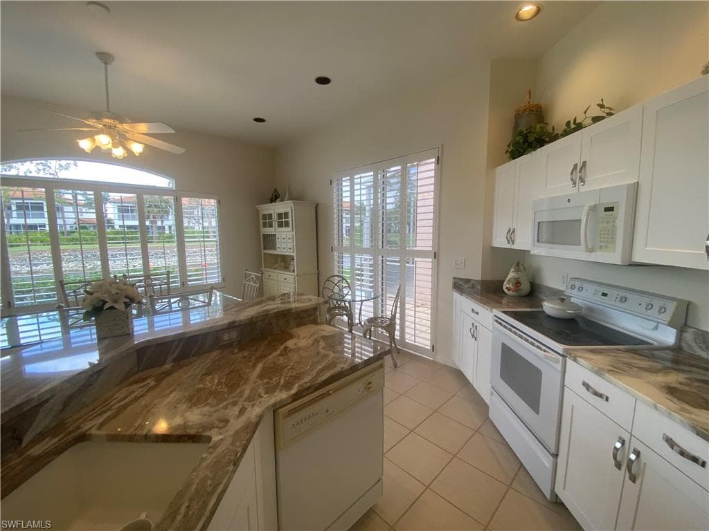 9181 Las Maderas Dr, Bonita Springs, FL 34135-6