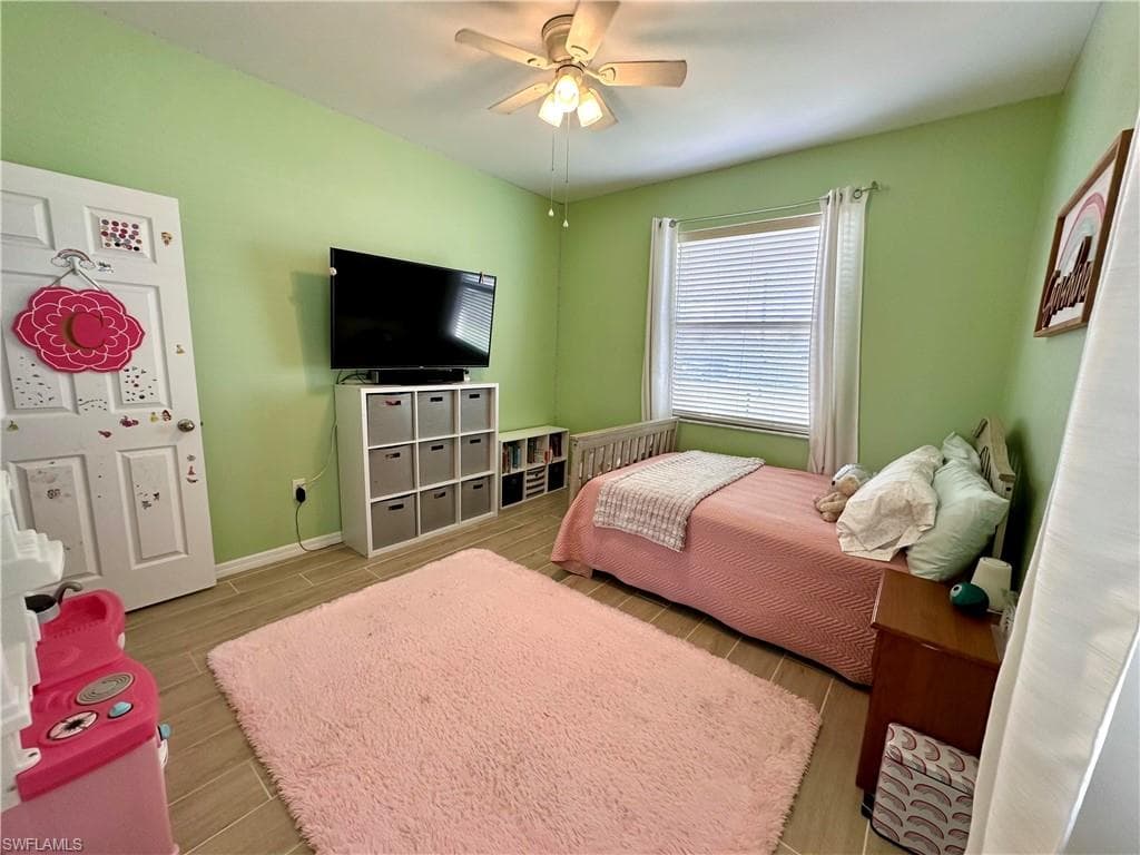 1507 33rd Ln, Cape Coral, FL 33909-9