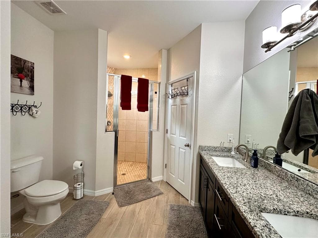 1507 33rd Ln, Cape Coral, FL 33909-17