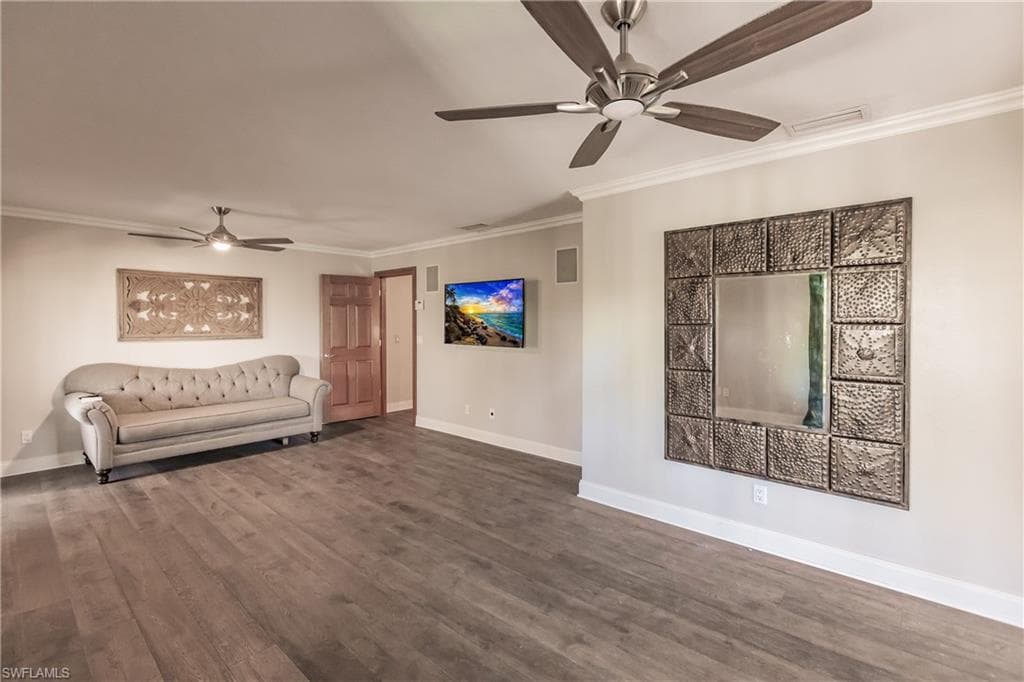 7232 Heaven Ln, Fort Myers, FL 33908-5