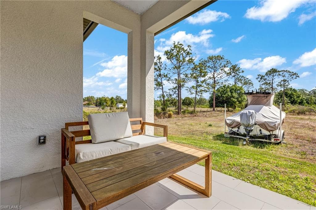 4768 40th St NE, Naples, FL 34120-11