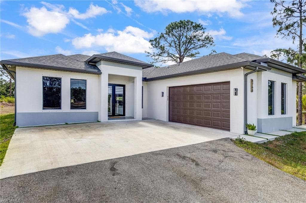4768 40th St NE, Naples, FL 34120-1