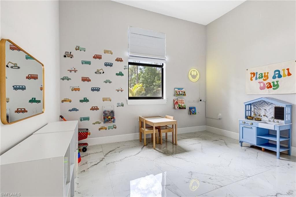 4768 40th St NE, Naples, FL 34120-27
