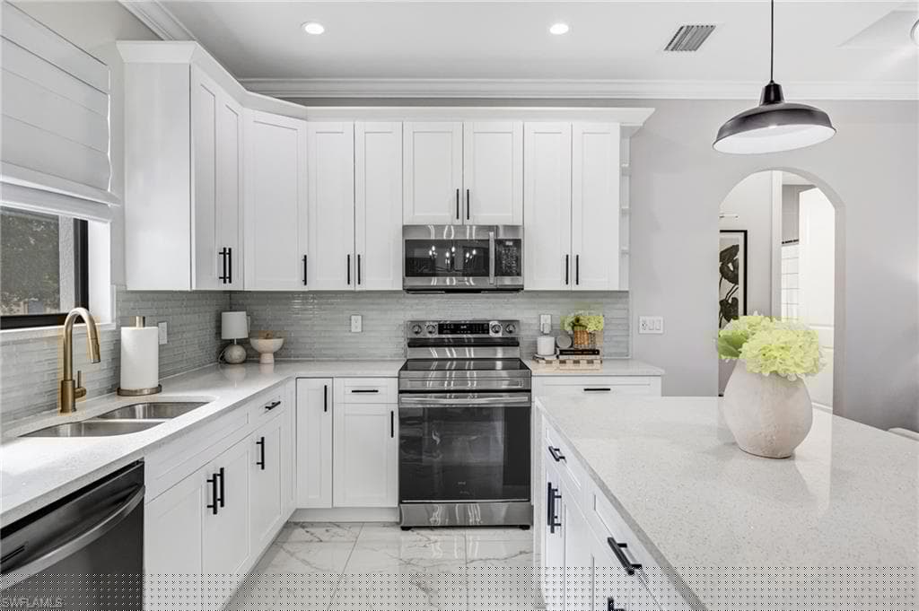 4768 40th St NE, Naples, FL 34120-44