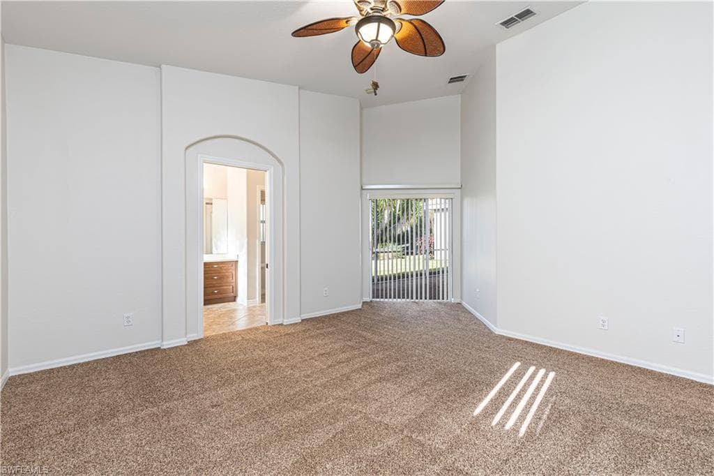 144 Glen Eagle Cir, Naples, FL 34104-11