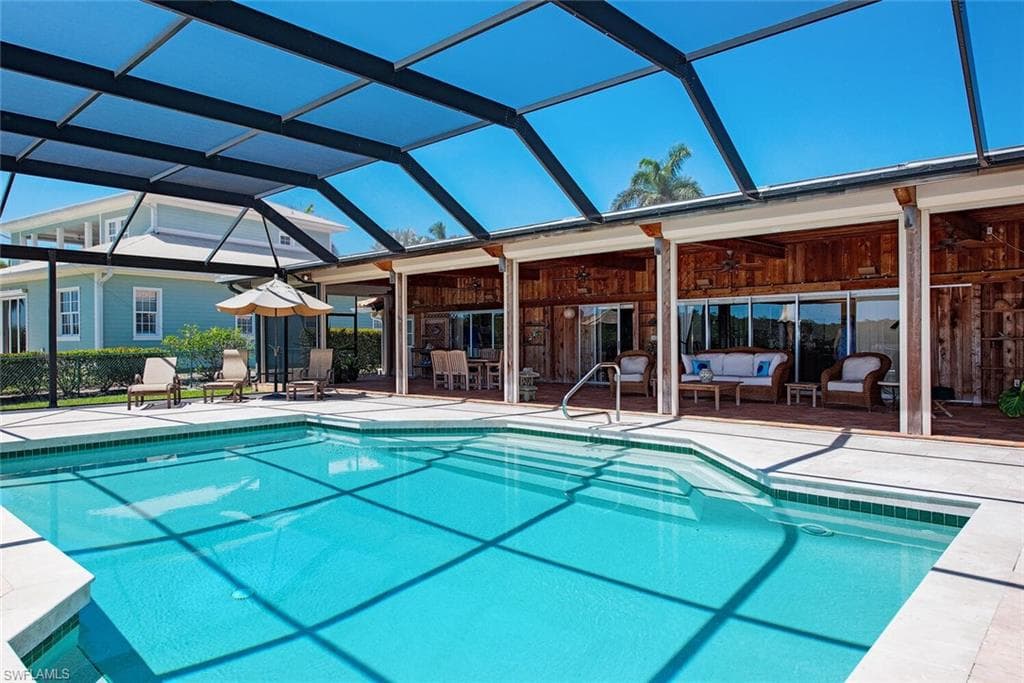 2111 Sheepshead Dr, Naples, FL 34102-10