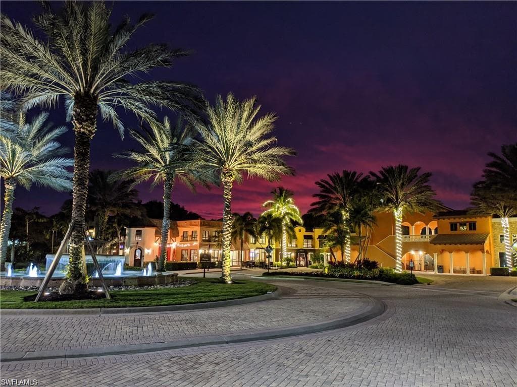 9114 Chula Vista Ln 11905, Naples, FL 34113-31