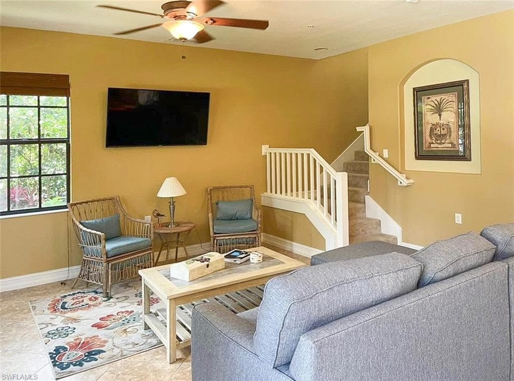 9114 Chula Vista Ln 11905, Naples, FL 34113-7