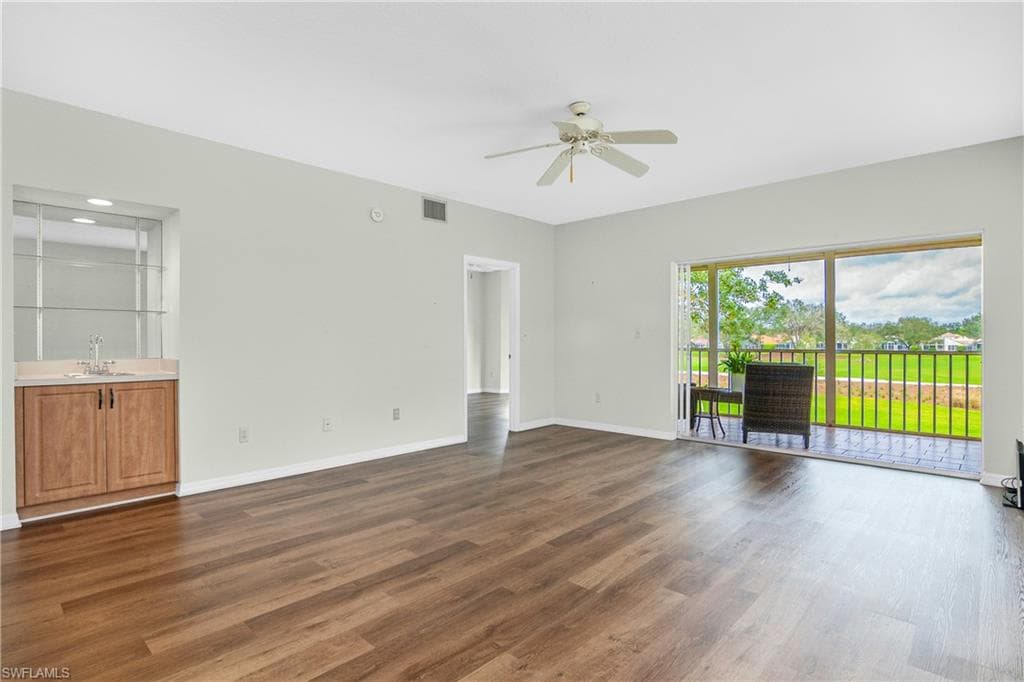 6045 Chardonnay Ln 204, Naples, FL 34119-10