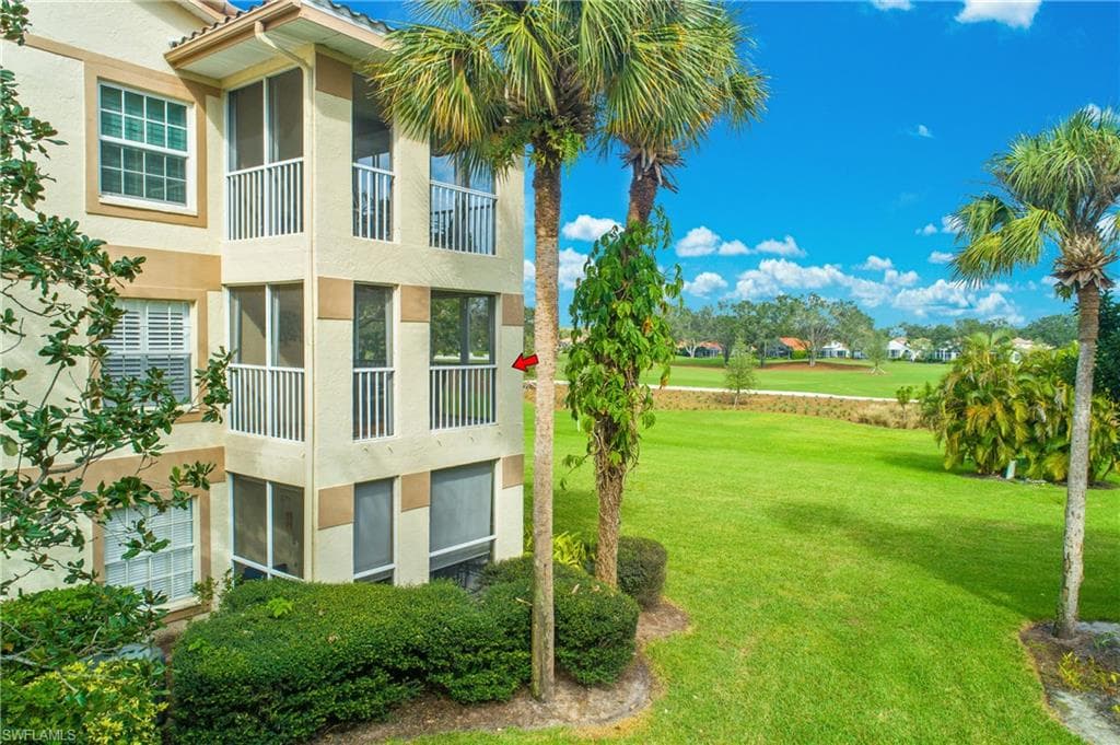 6045 Chardonnay Ln 204, Naples, FL 34119-4