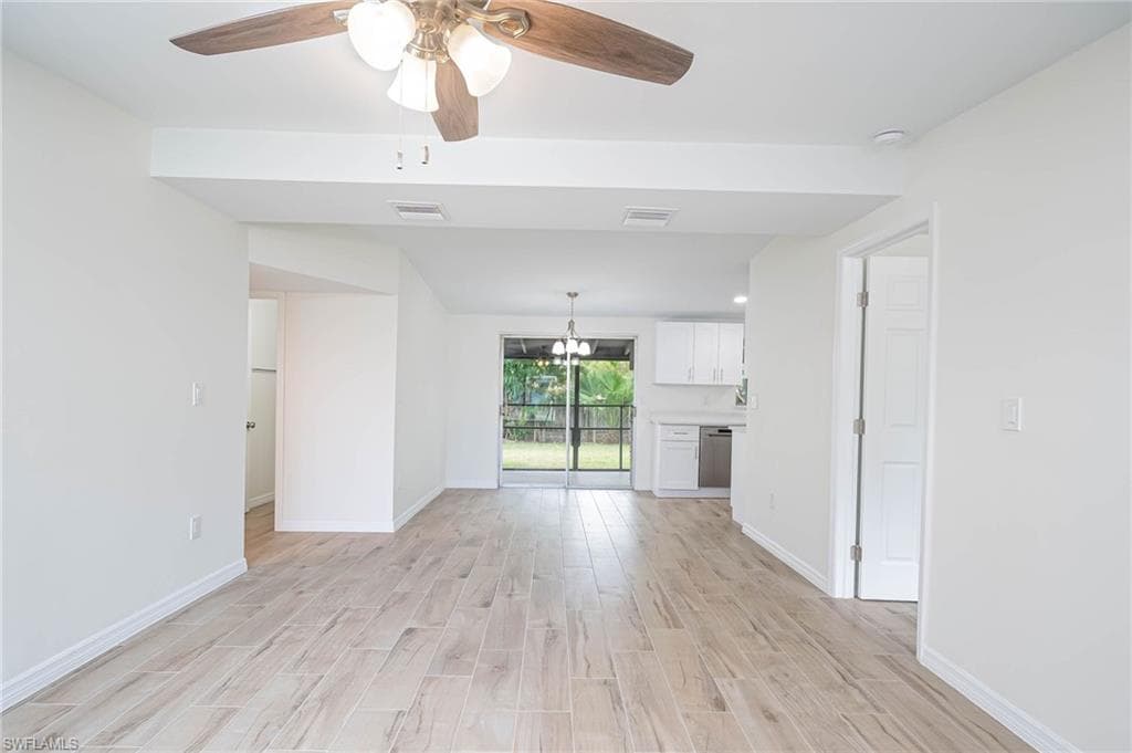2123 Harbor Ln, Naples, FL 34104-7