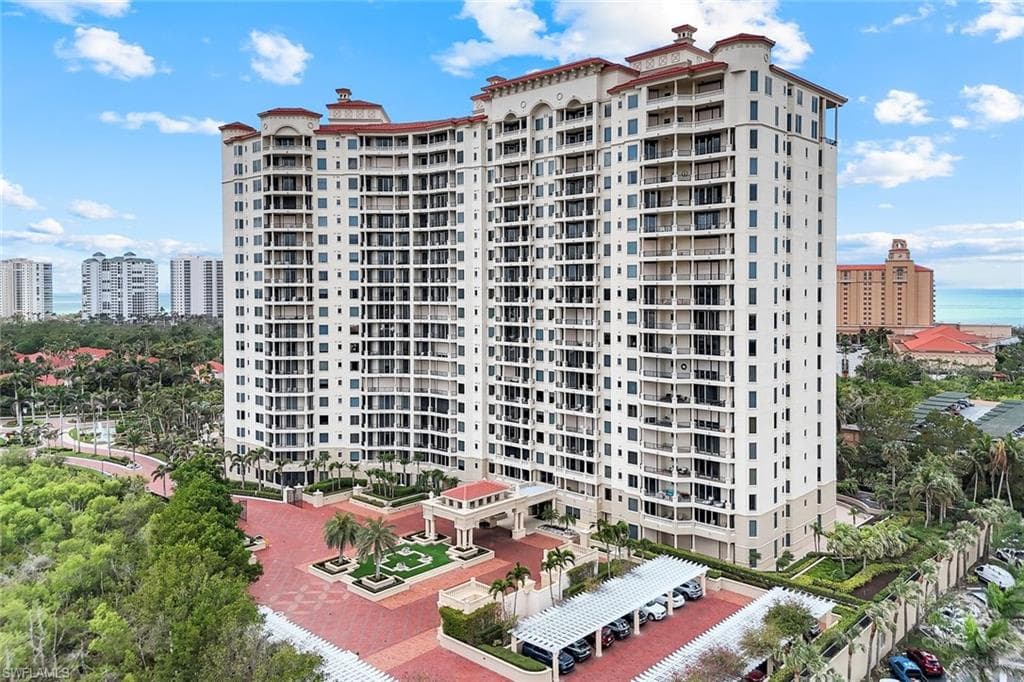 8787 Bay Colony Dr 306, Naples, FL 34108-36
