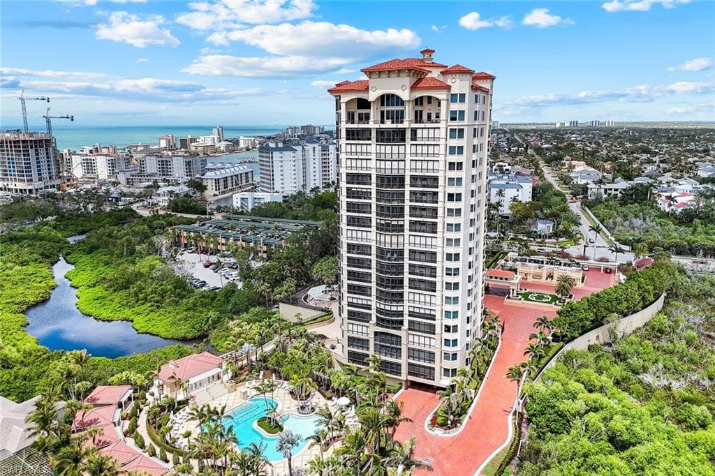 8787 Bay Colony Dr 306, Naples, FL 34108-37
