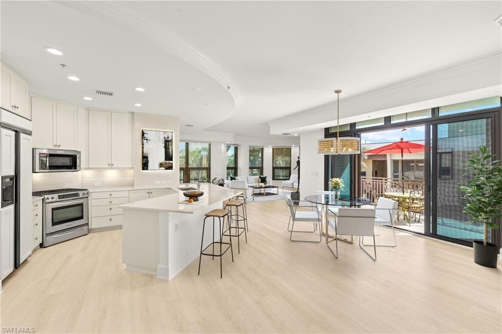 9123 Strada Pl 7316, Naples, FL 34108-7