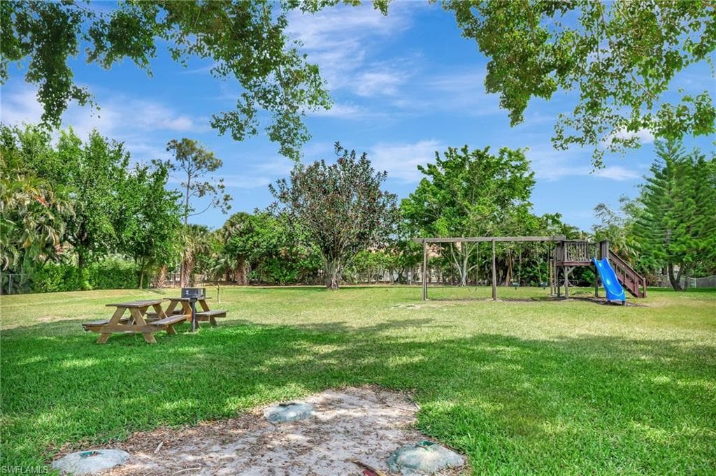 3324 Timberwood Cir 46-0, Naples, FL 34105-29