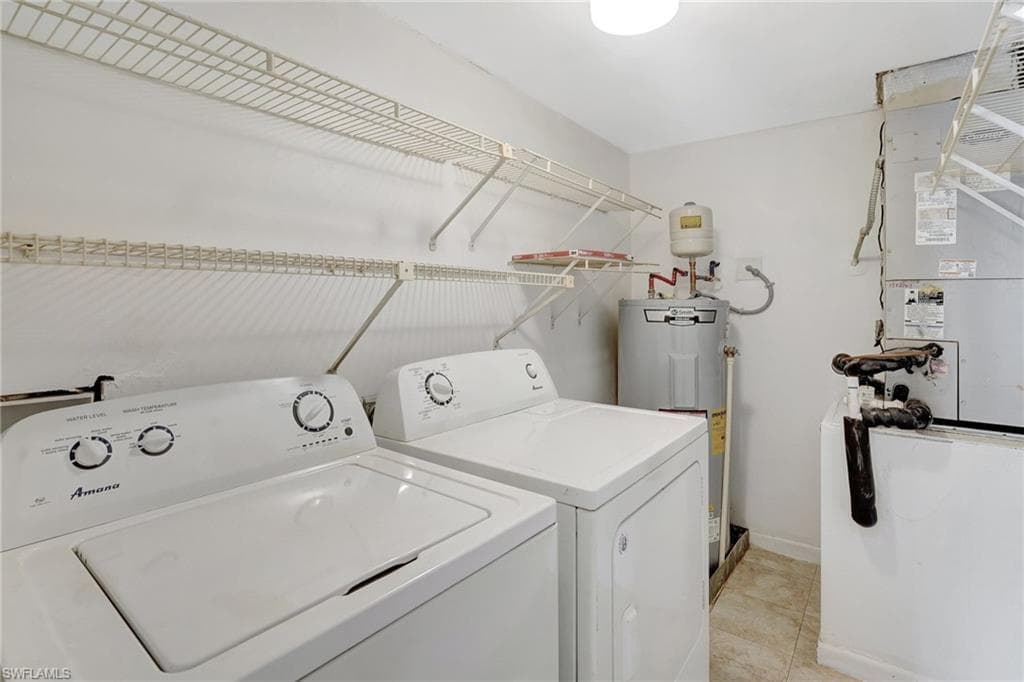 151 Cypress Way E D3, Naples, FL 34110-11