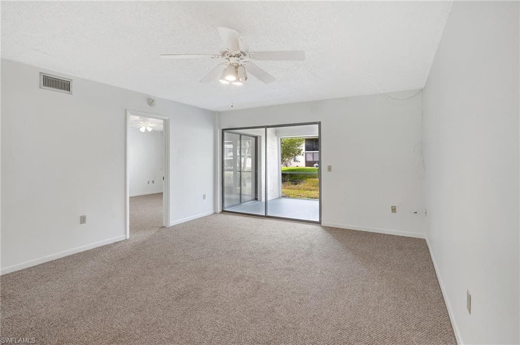 151 Cypress Way E D3, Naples, FL 34110-20