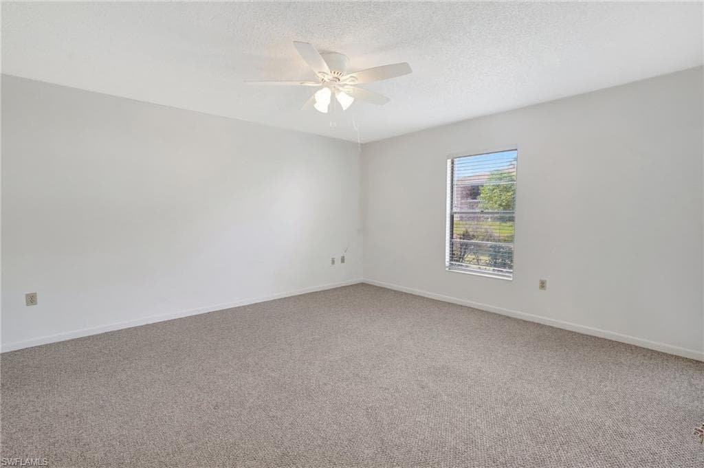 151 Cypress Way E D3, Naples, FL 34110-25