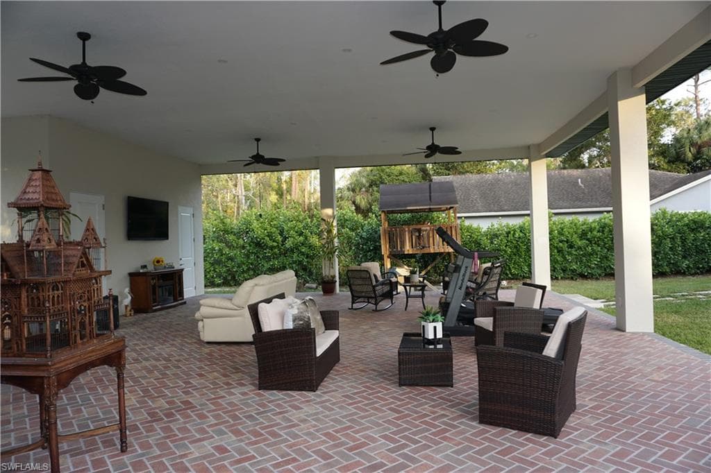 3393 21st Ave SW, Naples, FL 34117-24