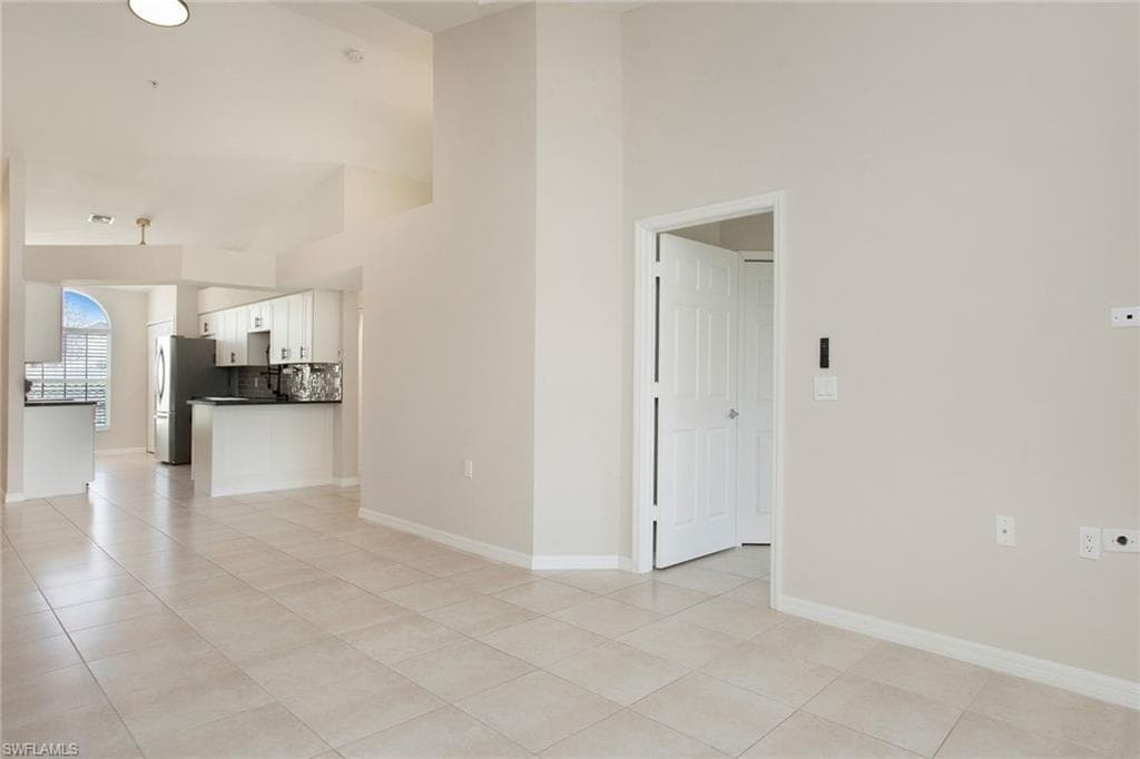 4940 Cougar Ct S 201, Naples, FL 34109-9