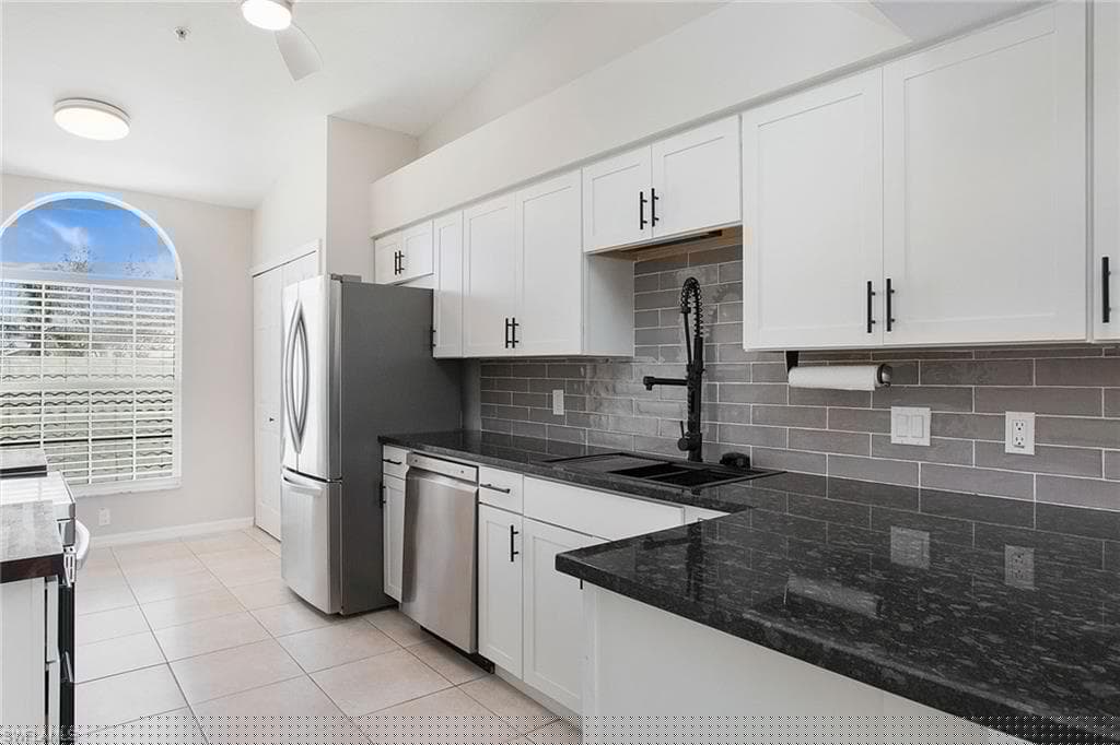4940 Cougar Ct S 201, Naples, FL 34109-11