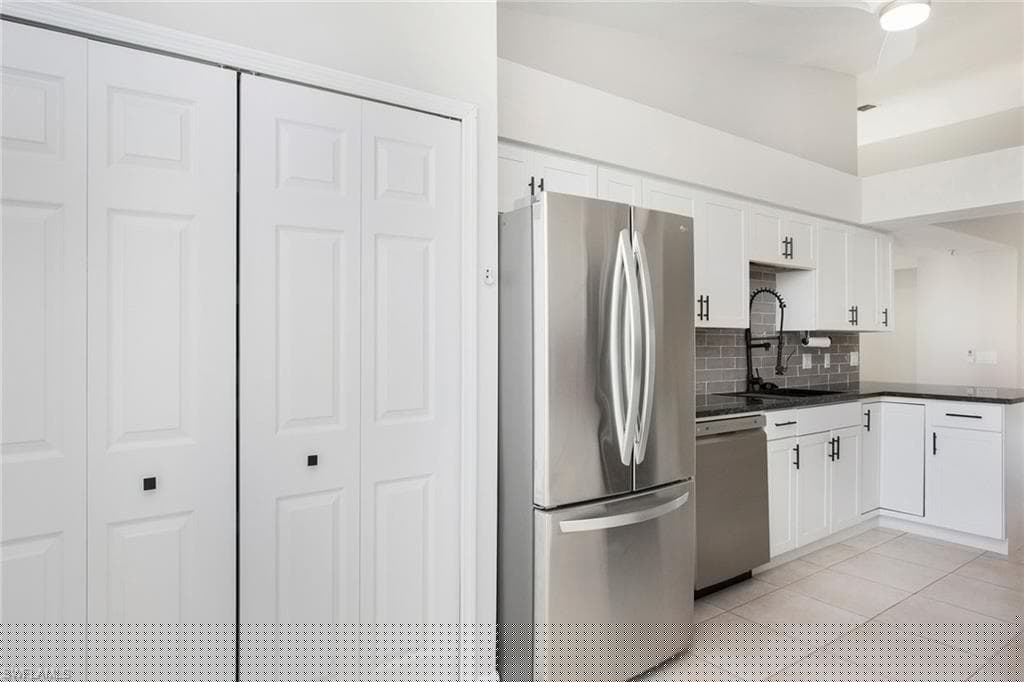 4940 Cougar Ct S 201, Naples, FL 34109-13