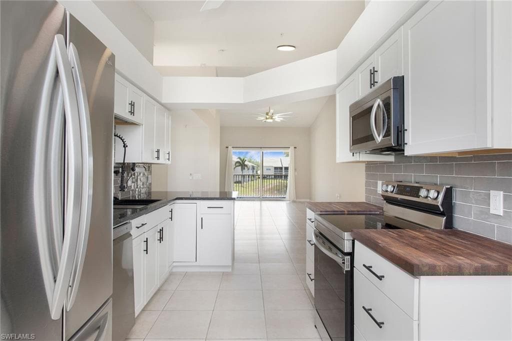 4940 Cougar Ct S 201, Naples, FL 34109-14