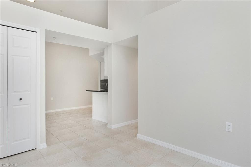 4940 Cougar Ct S 201, Naples, FL 34109-15