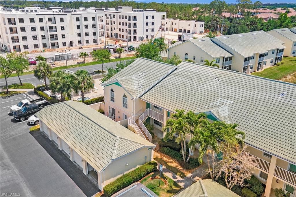4940 Cougar Ct S 201, Naples, FL 34109-33
