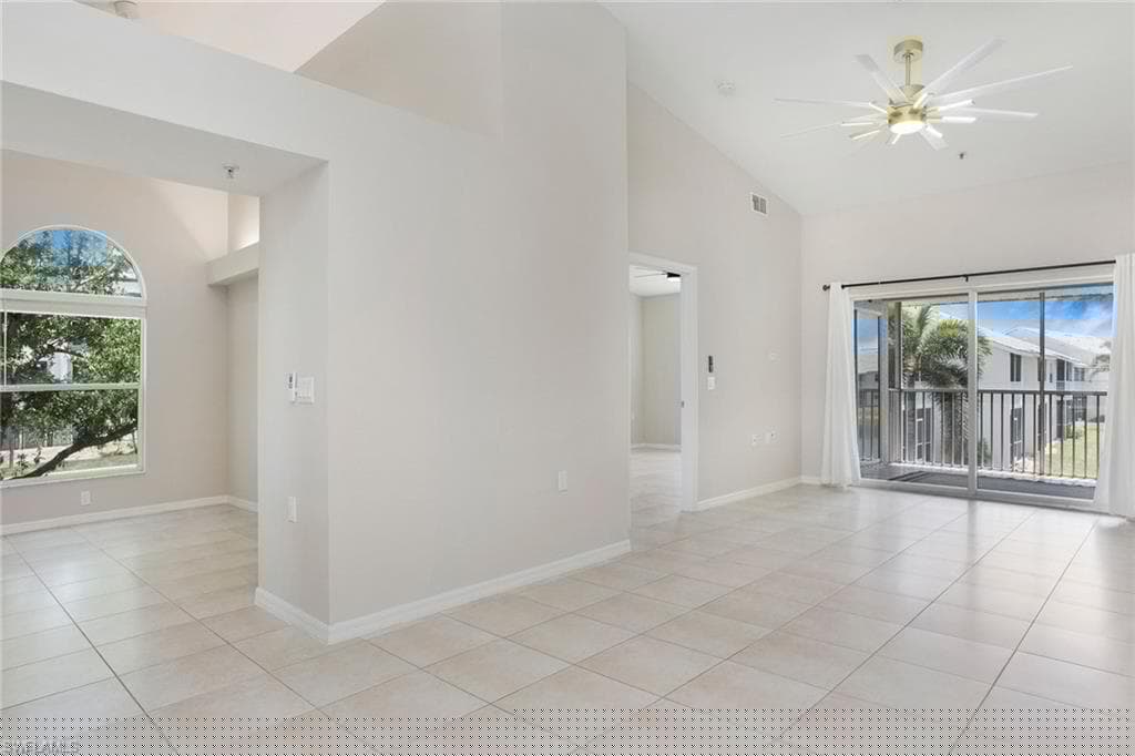 4940 Cougar Ct S 201, Naples, FL 34109-4