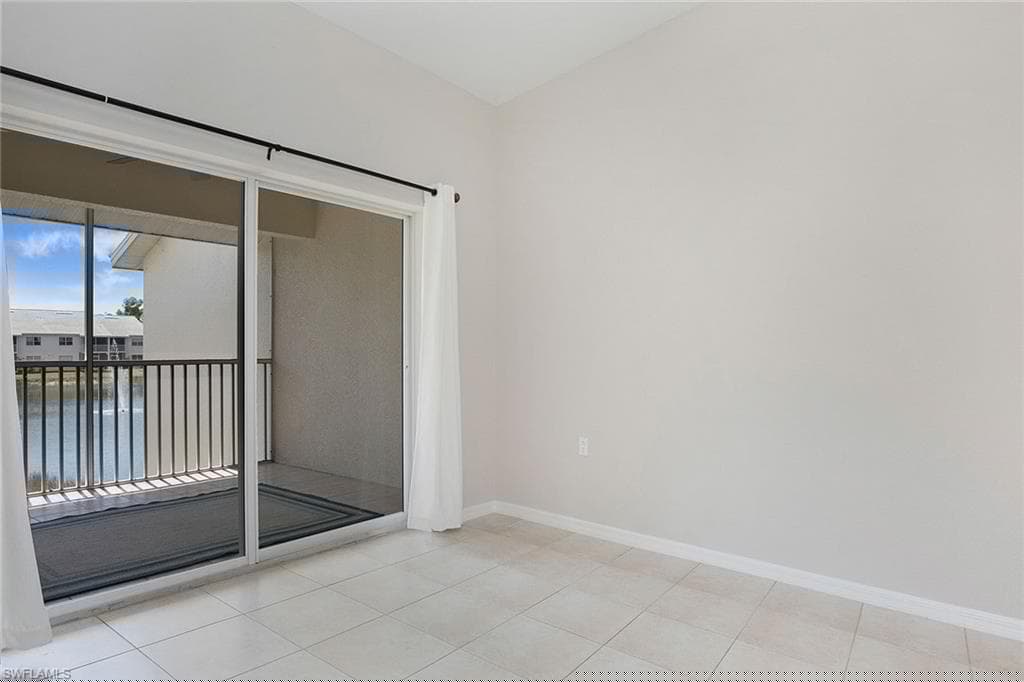 4940 Cougar Ct S 201, Naples, FL 34109-6