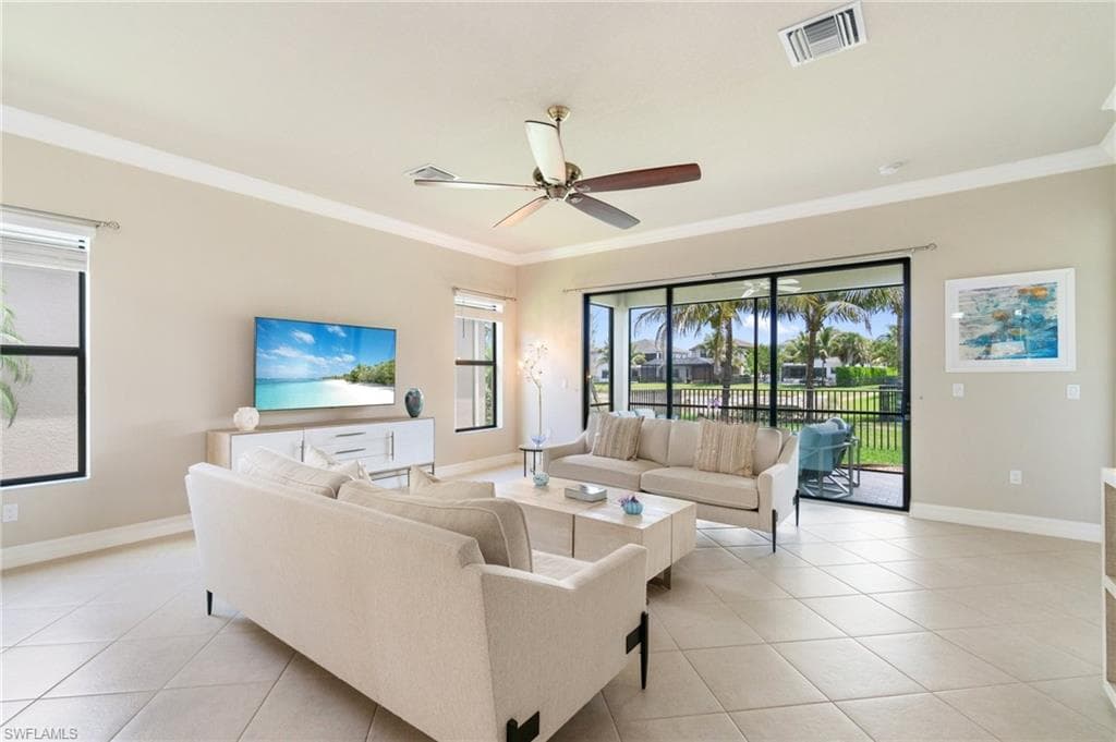 4554 Luminary Ave, Naples, FL 34119-10