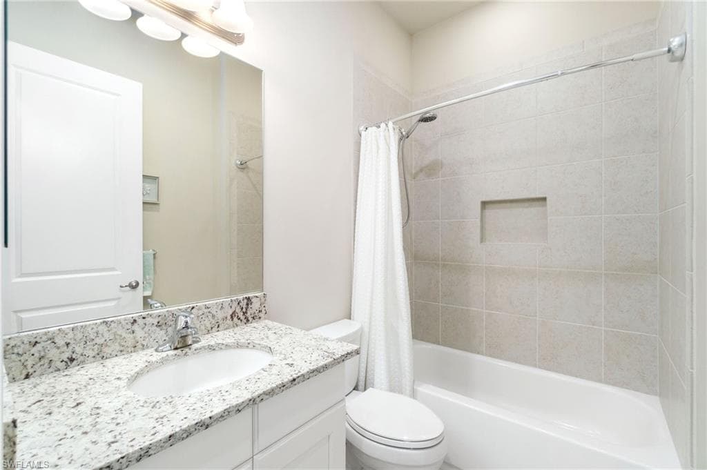 4554 Luminary Ave, Naples, FL 34119-21