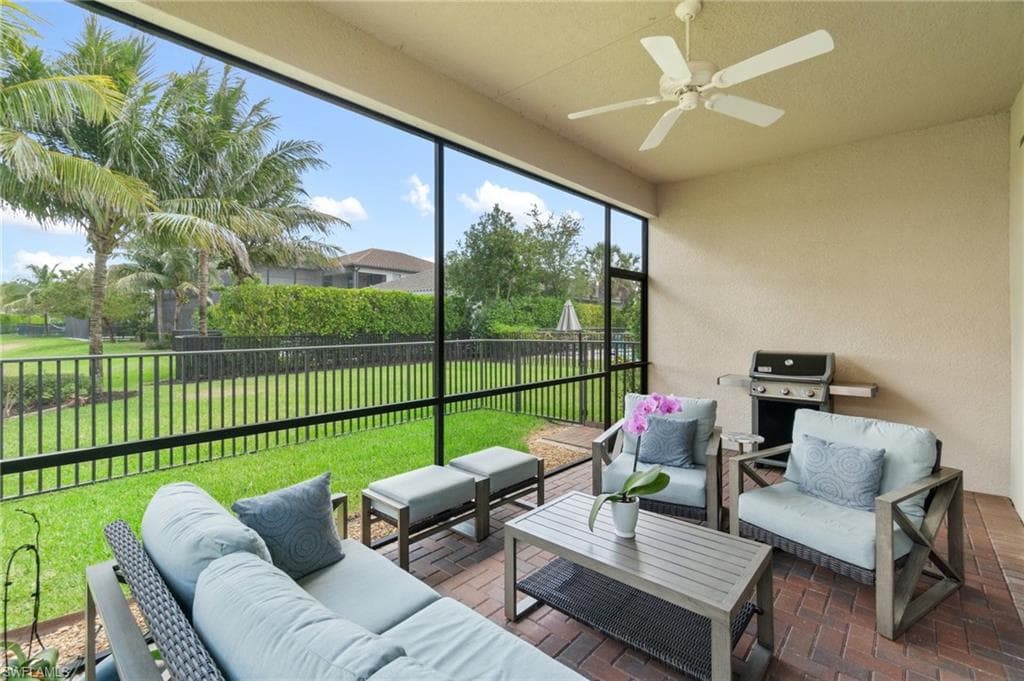 4554 Luminary Ave, Naples, FL 34119-24