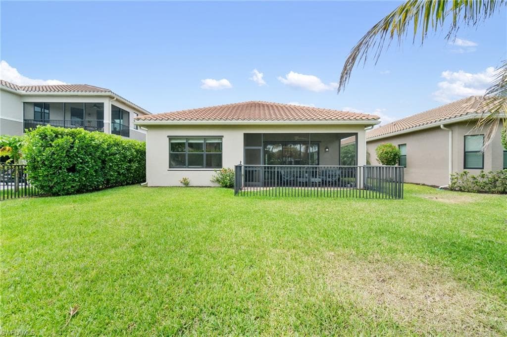 4554 Luminary Ave, Naples, FL 34119-27