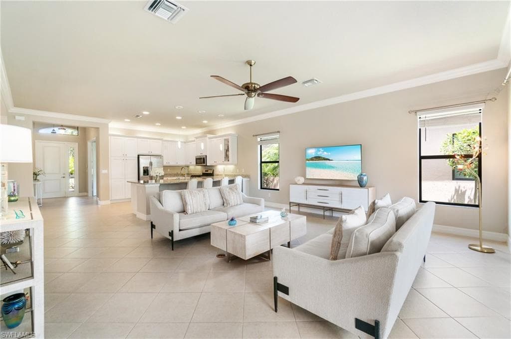 4554 Luminary Ave, Naples, FL 34119-2