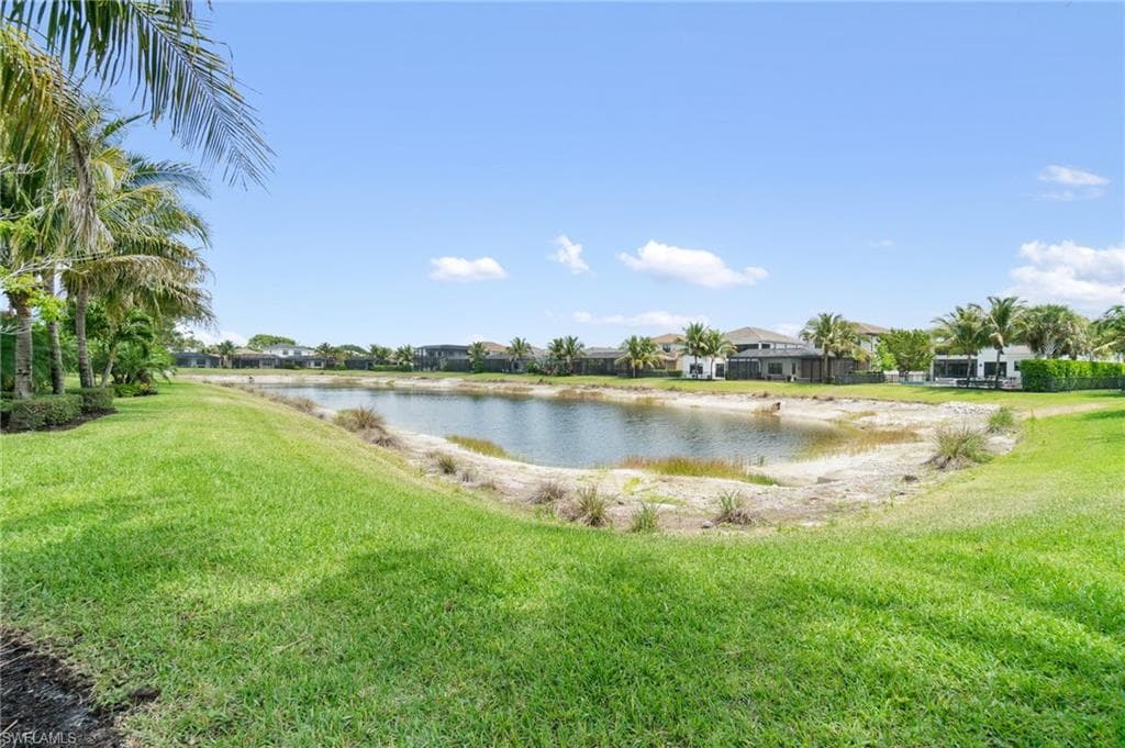 4554 Luminary Ave, Naples, FL 34119-29