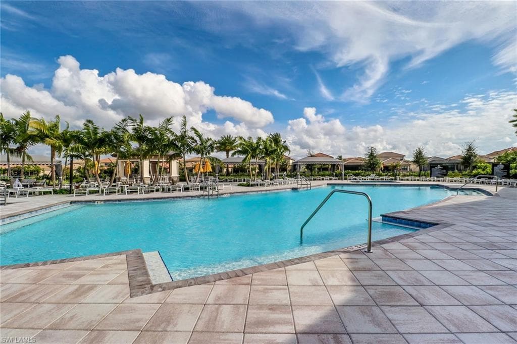 4554 Luminary Ave, Naples, FL 34119-35